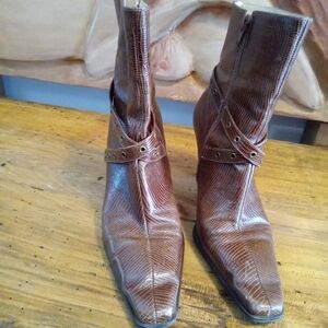 Gianni Bini Brown Size 7.5 Lizzard Print Faux Leather Women's Boots w/3.5" Heel